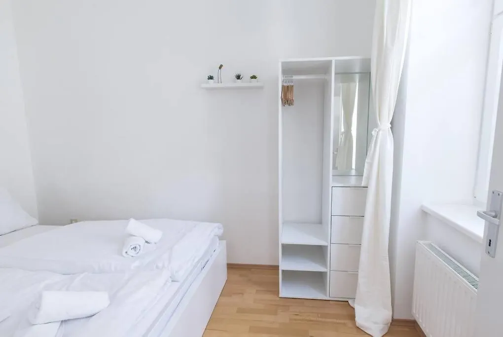 Josef'S Home I Tiny Bird Apartment I Uno-City Vienna Austria